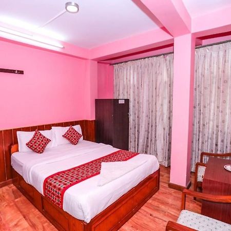 Hotel Plumeria Inn Kathmandu Ngoại thất bức ảnh