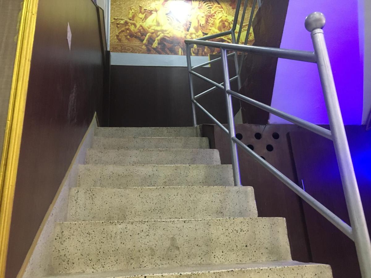 Hotel Plumeria Inn Kathmandu Ngoại thất bức ảnh